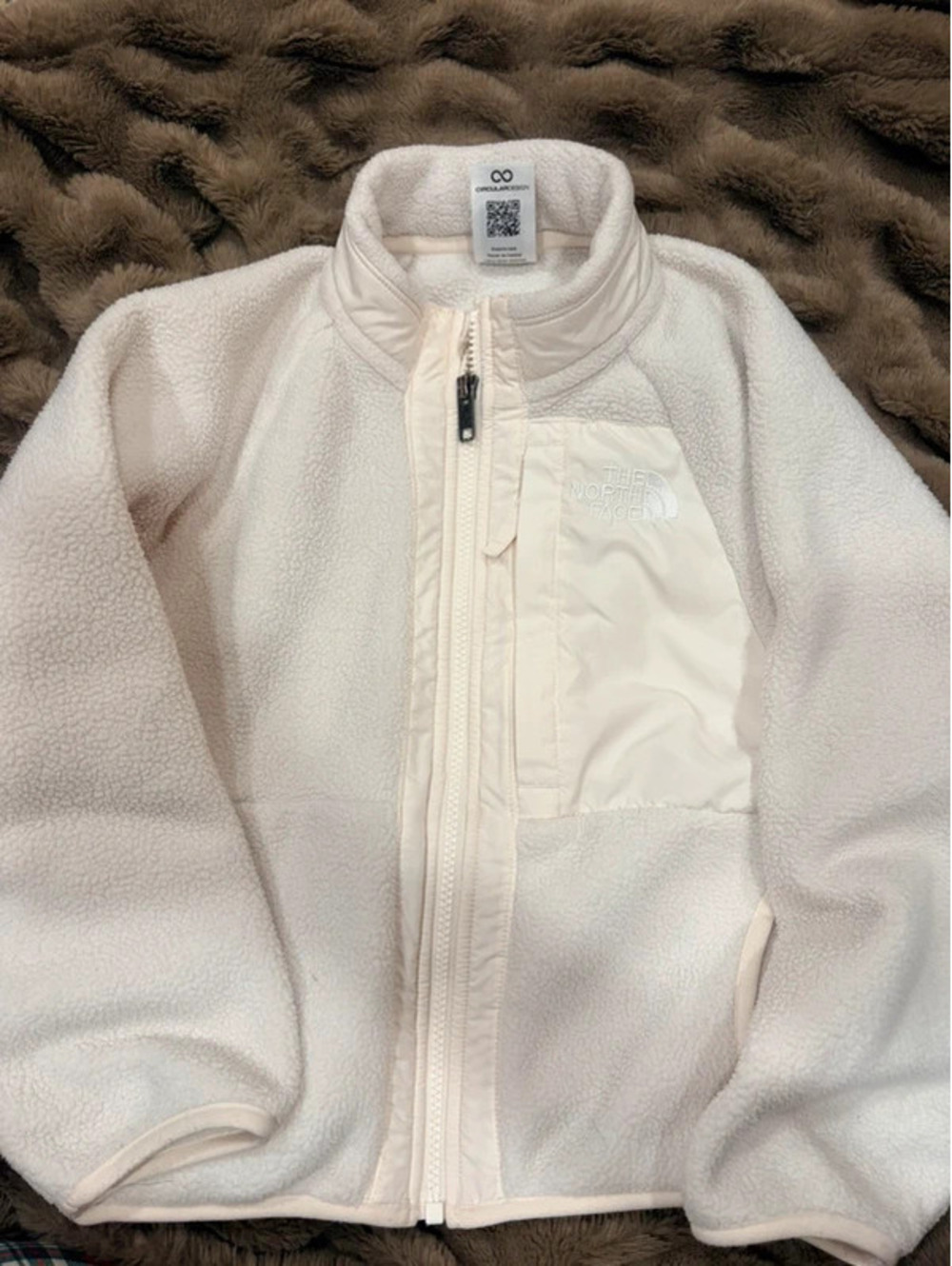 North face Yumiori Off-Peak Full-Zip Jacket in White Dune Xs